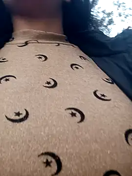 Snapshot of Mazikeen-- chatting on February 22, 10:42 pm Mazikeen-- online show from February 22, 10:42 pm