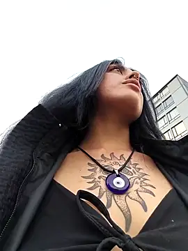 Snapshot of Mazikeen-- chatting on November 14, 9:57 pm Mazikeen-- online show from November 14, 9:57 pm