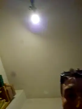 Snapshot of v4Tomasgrau9 chatting on March 21, 5:45 am v4Tomasgrau9 online show from March 21, 5:45 am