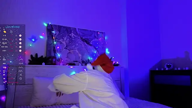 TaraSims online show from December 29, 11:18 pm