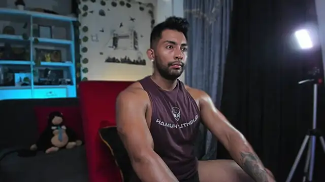 Couple muscle1 online show from October 20, 8:53 pm