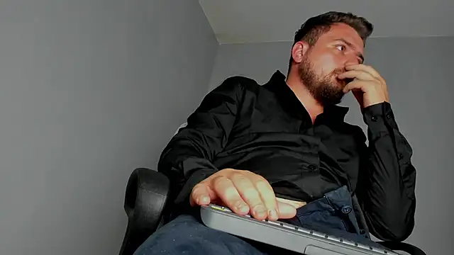 Master Mark Wayne online show from November 13, 12:31 am