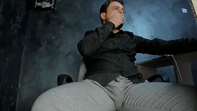 Snapshot of Master_Mark_Wayne chatting on February 17, 1:18 pm Master Mark Wayne online show from February 17, 1:18 pm