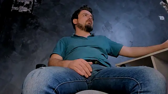 Snapshot of Master_Mark_Wayne chatting on March 8, 2:04 am Master Mark Wayne online show from March 8, 2:04 am