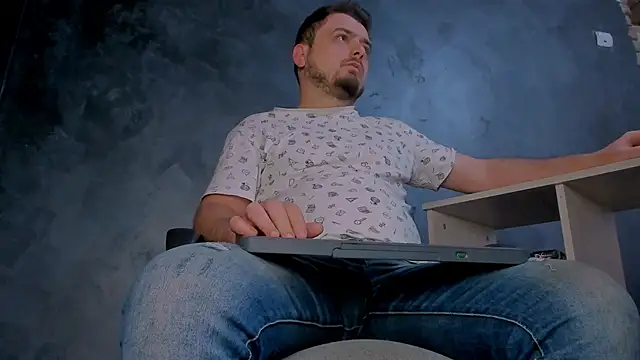 Snapshot of Master_Mark_Wayne chatting on April 1, 10:38 am Master Mark Wayne online show from April 1, 10:38 am