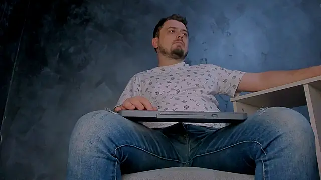 Snapshot of Master_Mark_Wayne chatting on April 1, 4:59 pm Master Mark Wayne online show from April 1, 4:59 pm