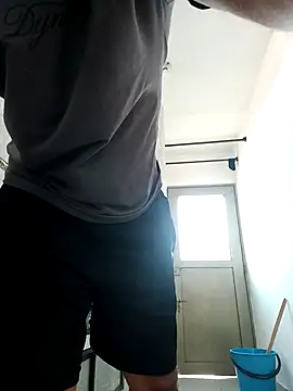 bonehur online show from October 26, 6:25 pm