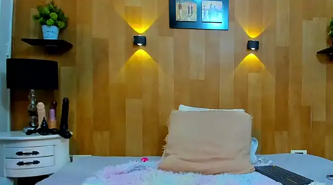 marianaa90 online show from December 20, 11:26 pm