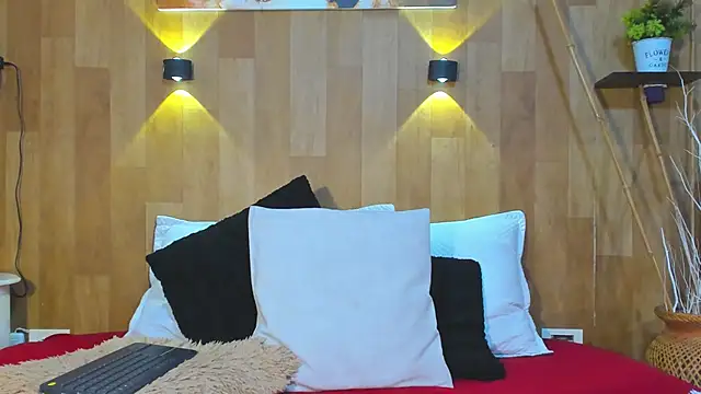 marianaa90 online show from March 11, 2:12 pm