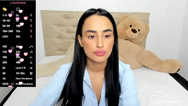 Snapshot of DarcieJane chatting on December 14, 11:45 pm DarcieJane online show from December 14, 11:45 pm