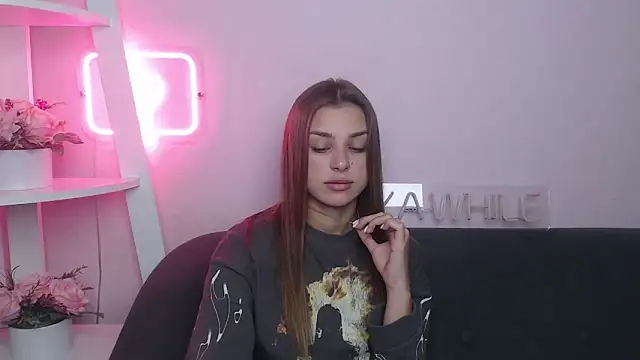 MilanaAngelAs online show from November 23, 9:53 am