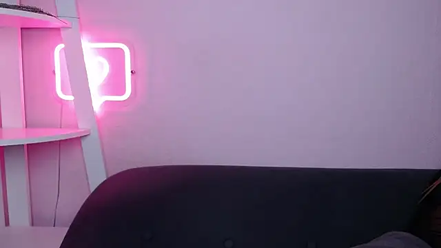 MilanaAngelAs online show from April 4, 4:33 am