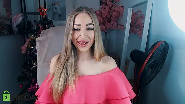 Snapshot of _KittyBoo chatting on January 5, 8:00 am KittyBoo online show from January 5, 8:00 am