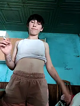 Snapshot of babylexx_18 chatting on December 22, 6:49 pm babylexx 18 online show from December 22, 6:49 pm