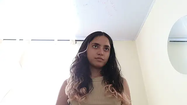 ViolettaSummer online show from February 14, 9:43 pm