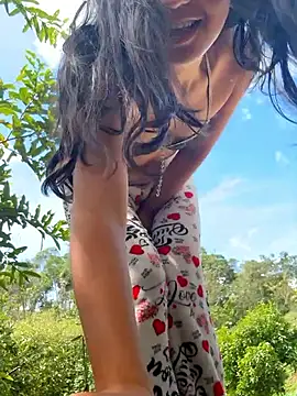 ViolettaSummer online show from February 9, 4:00 pm