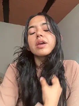 ViolettaSummer online show from March 28, 9:25 pm