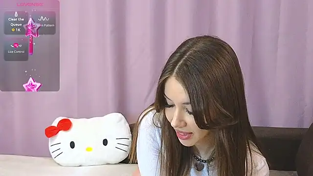 ellie kramer online show from March 29, 8:31 pm