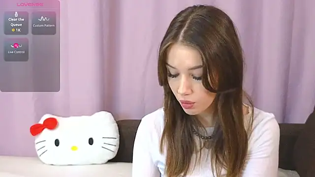 Snapshot of ellie_kramer chatting on June 7, 9:29 pm ellie kramer online show from June 7, 9:29 pm