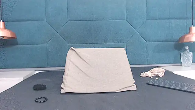 chanel grant online show from April 13, 8:14 pm