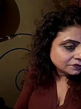 Maaya66 online show from December 11, 5:04 pm