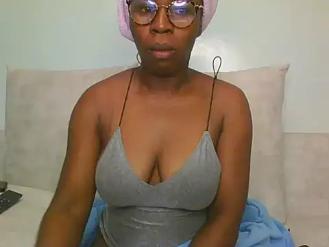 lisaa544 online show from July 10, 4:06 am