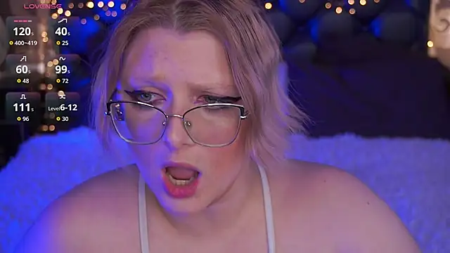 CoolTatis online show from April 15, 1:40 pm