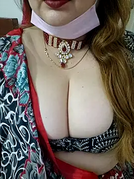 Snapshot of Rupaleesexy chatting on June 24, 7:35 pm Rupaleesexy online show from June 24, 7:35 pm