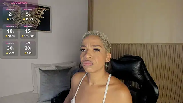 summer night  online show from February 18, 11:17 am