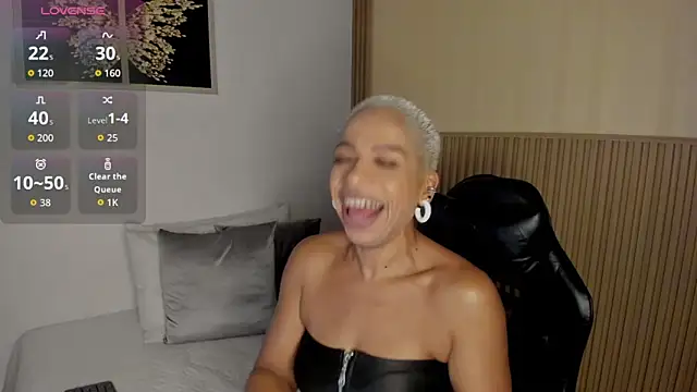 summer night  online show from April 7, 11:32 am