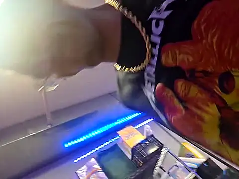 Hatchetwound6969 online show from April 16, 8:04 am