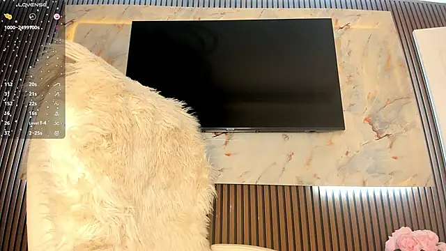 Snapshot of sally_009 chatting on February 17, 3:51 pm sally 009 online show from February 17, 3:51 pm