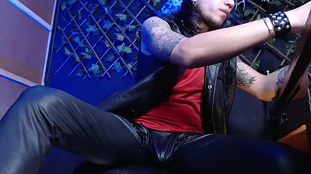 Snapshot of Dicaprioo_ chatting on November 20, 6:40 pm Dicaprioo online show from November 20, 6:40 pm