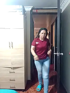 Snapshot of LITLESTAR chatting on November 25, 1:33 pm LITLESTAR online show from November 25, 1:33 pm