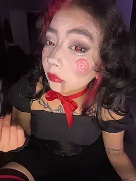 Snapshot of _Gothiccbitch_ chatting on October 28, 6:06 am Gothiccbitch online show from October 28, 6:06 am