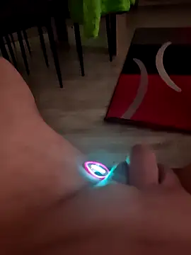 Szeltolo001 online show from March 7, 3:14 am