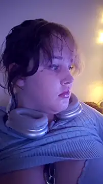 Kitty-Souffle online show from January 8, 11:45 am