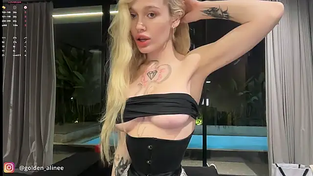 Snapshot of Golden_Aline chatting on November 5, 2:17 pm Golden Aline online show from November 5, 2:17 pm