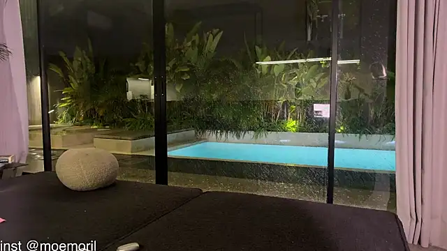 Snapshot of Golden_Aline chatting on February 23, 2:25 pm Golden Aline online show from February 23, 2:25 pm