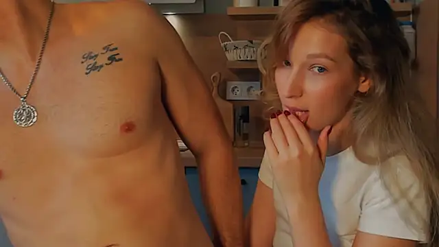 Snapshot of _Lora_Palmer chatting on October 29, 10:06 am Lora Palmer online show from October 29, 10:06 am