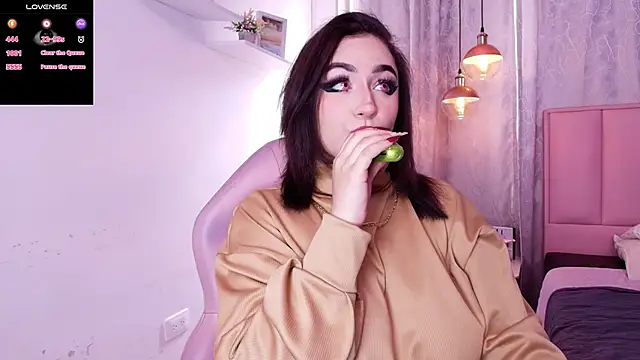 bella-green online show from December 18, 7:08 pm