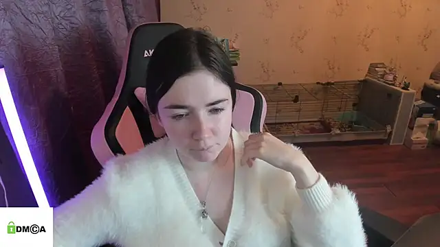 Crazy forest fairy online show from April 13, 7:30 pm