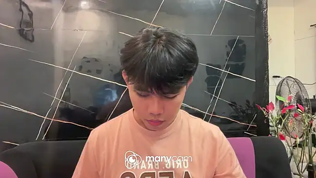 hoenika online show from February 4, 11:31 pm