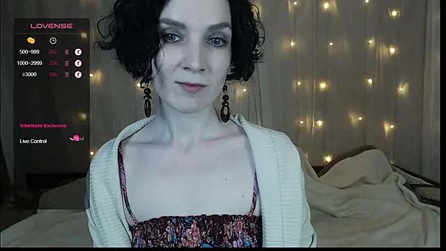 TinaWince online show from December 29, 8:00 am