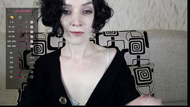 TinaWince online show from February 2, 8:57 am