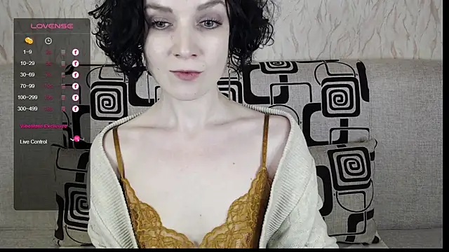 TinaWince online show from February 12, 8:38 am