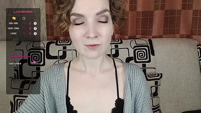 TinaWince online show from December 4, 4:33 am