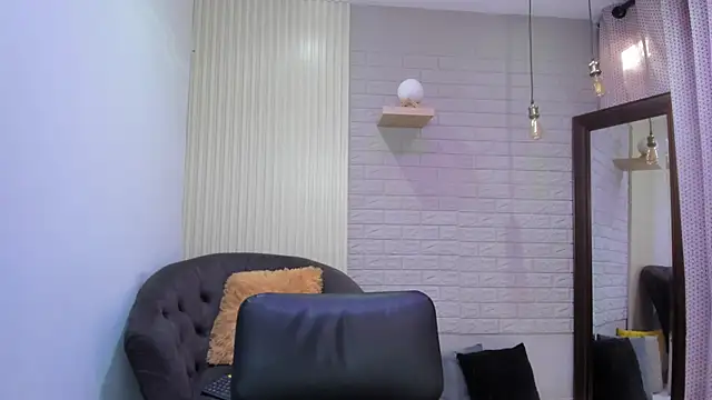  alaiasmile  online show from January 12, 5:33 pm