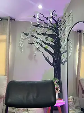  alaiasmile  online show from March 13, 6:36 pm