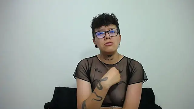 alex noa online show from February 3, 7:42 pm